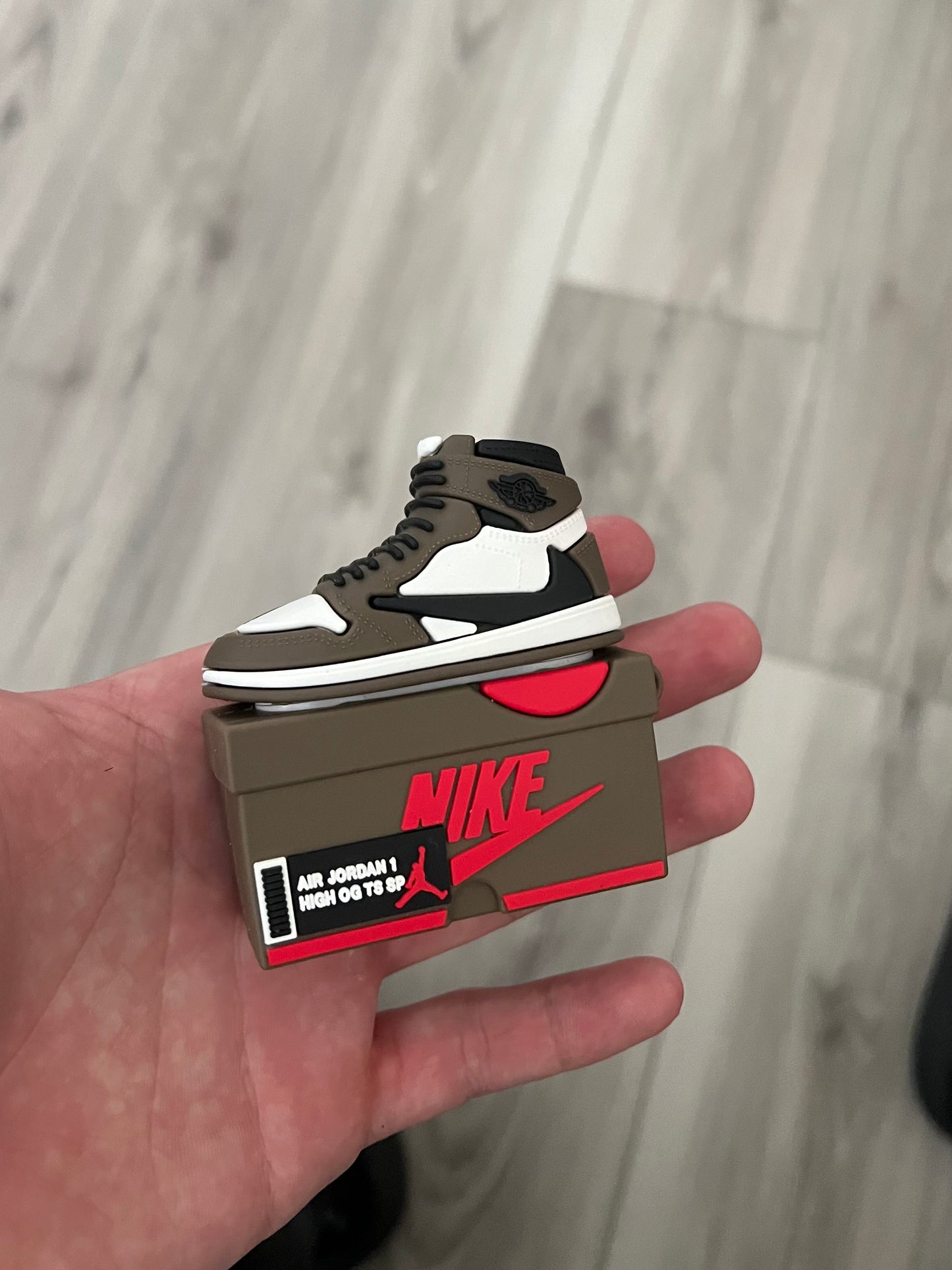 Air Jordan 1 High Airpod Case (3rd gen only)